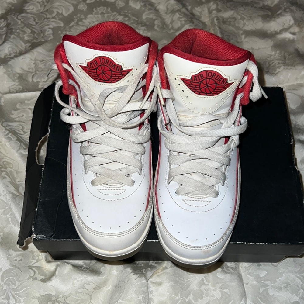 Air Jordan 2 Retro White Red Chicago size 5